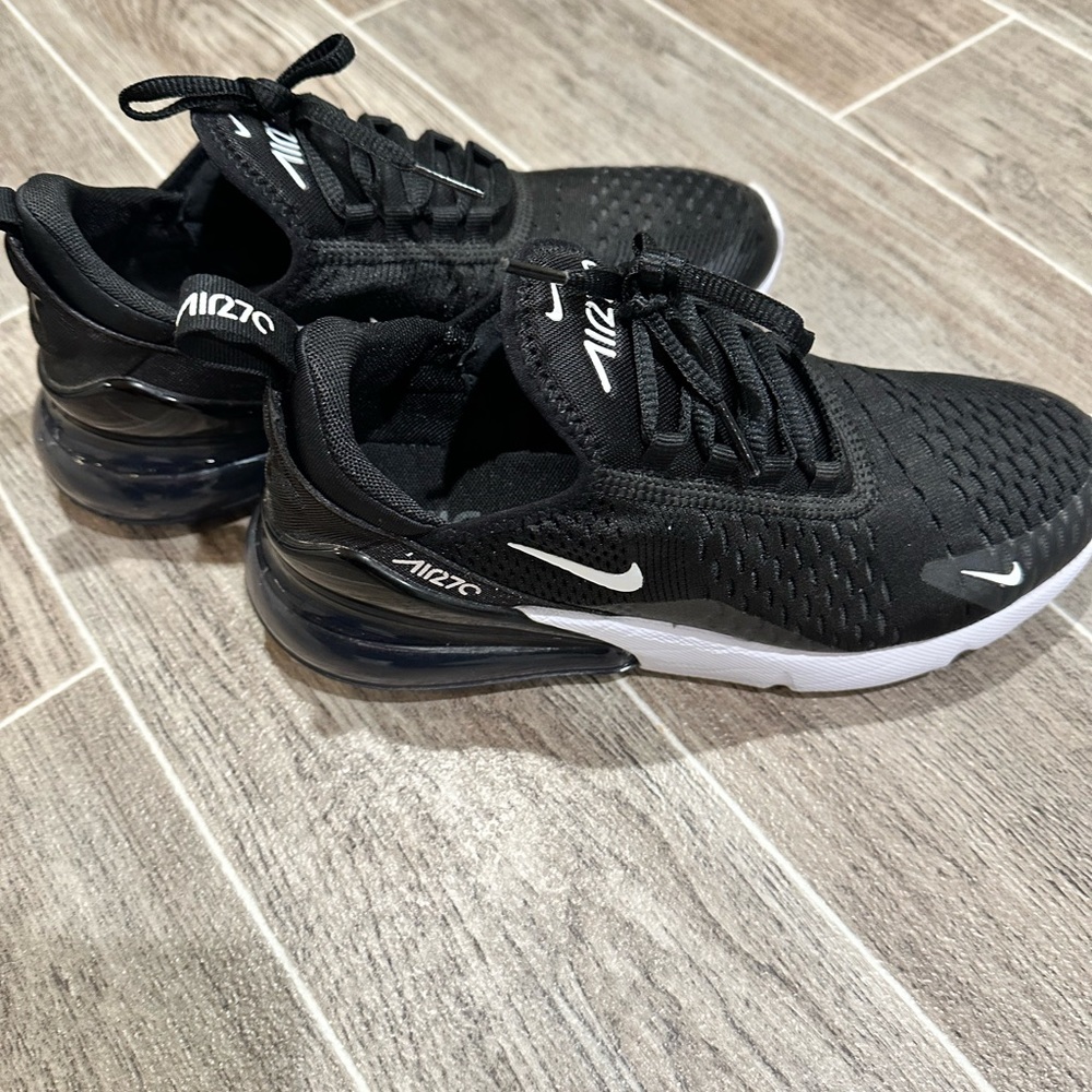 Nike air 270
